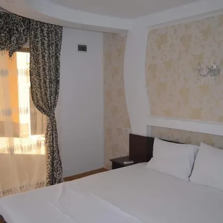 Pensiunea Savas 3* Costinesti