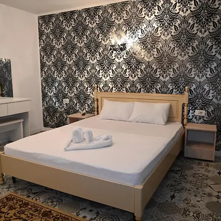 Guest house Pensiunea Savas